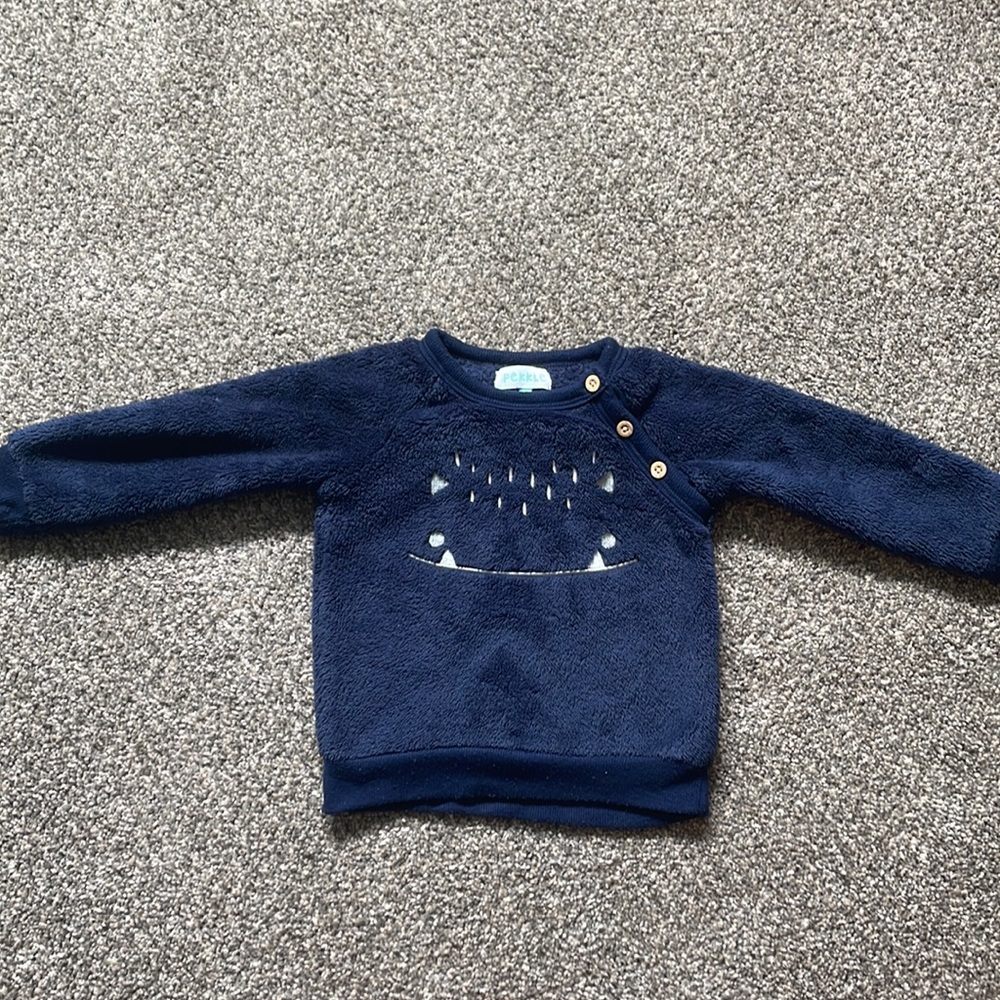 Sweater bundle - Picture 2 of 11